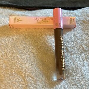 Jeffree Star supreme gloss.